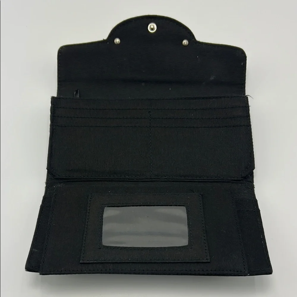 Women's Trifold Wallet Clutch Black with Silver & Stitch‎ Details Casual